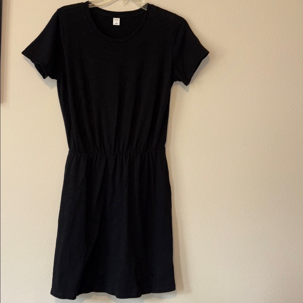 Old Navy Black Short Sleeve Dress
